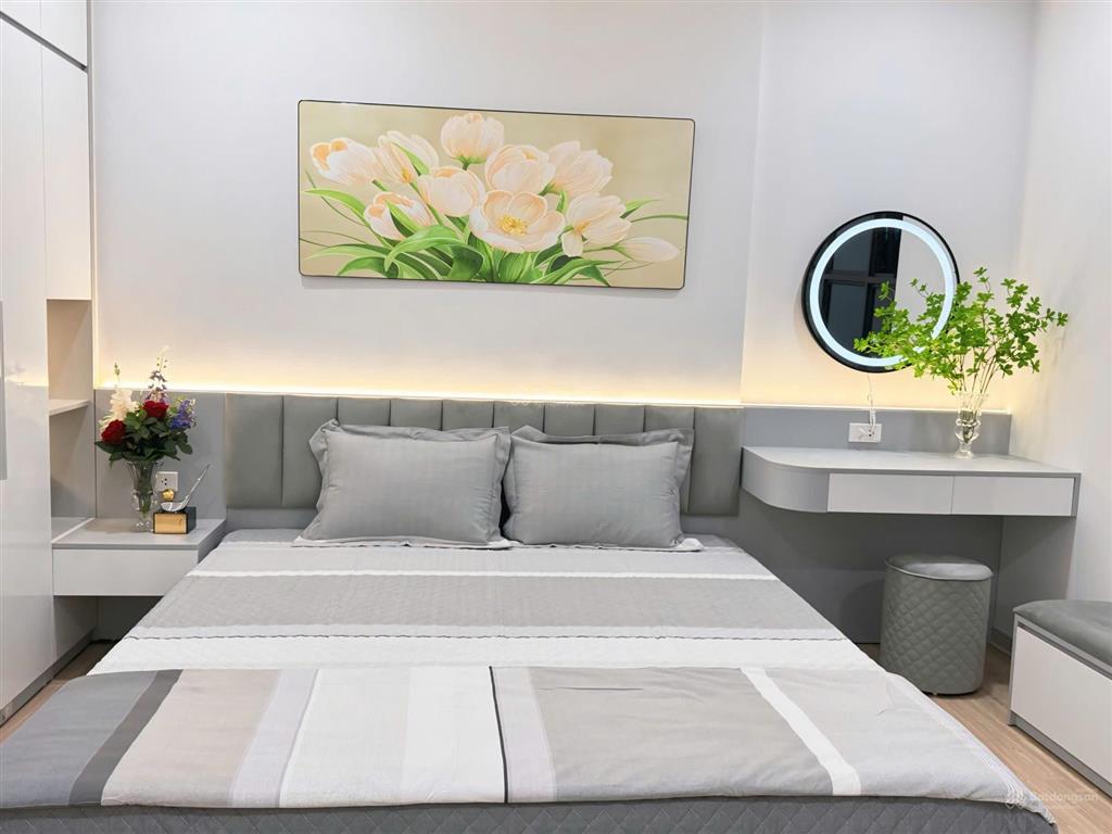 Bán lỗ căn 100m2  3pn, giá 6.5 tỷ, sổ đỏ, full nội thất tại goldmark  0363 890 ***