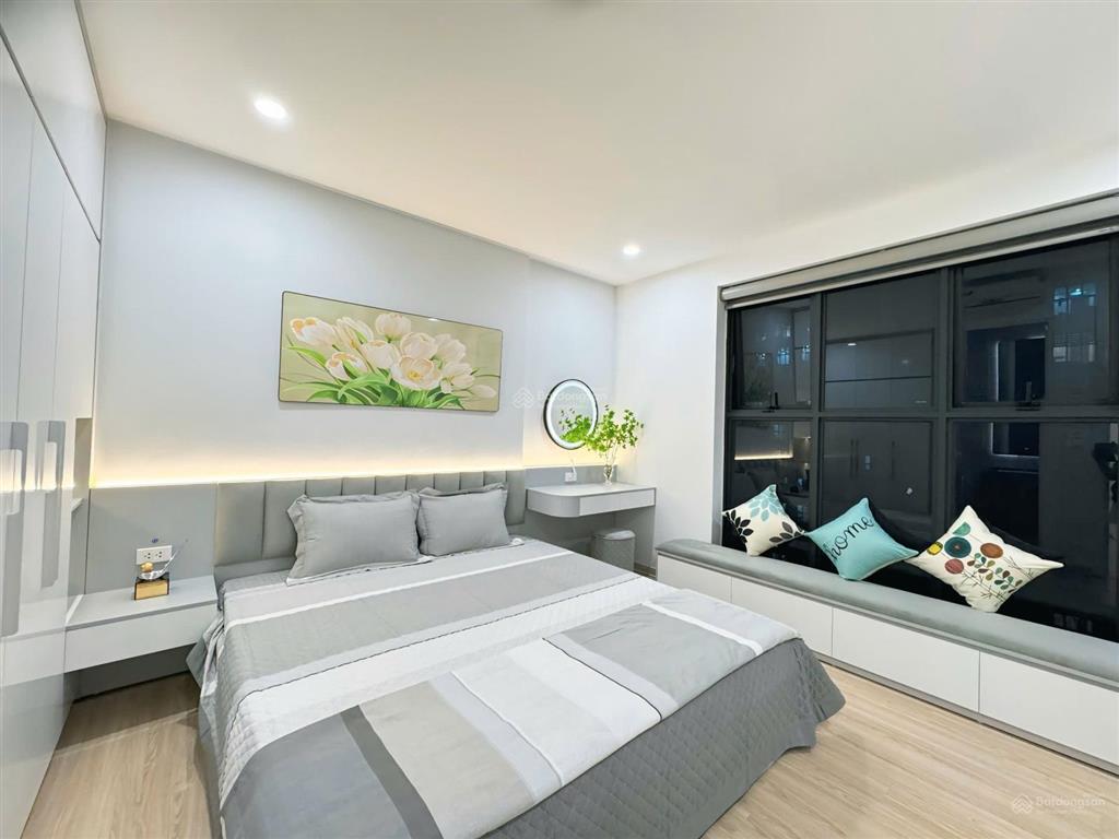 Bán lỗ căn 100m2  3pn, giá 6.5 tỷ, sổ đỏ, full nội thất tại goldmark  0363 890 ***