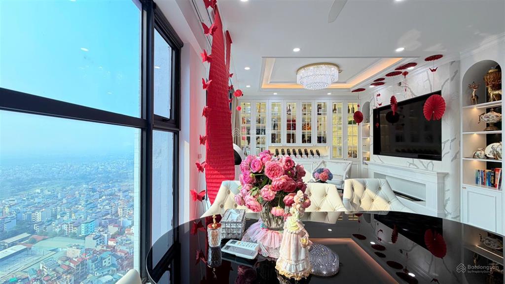 Bán lỗ căn vip 4pn  162m2 / goldmark city / 9,6 tỷ