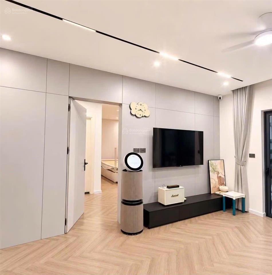Bán căn góc 2pn  86m2 chỉ 5 tỷ + | goldmark city