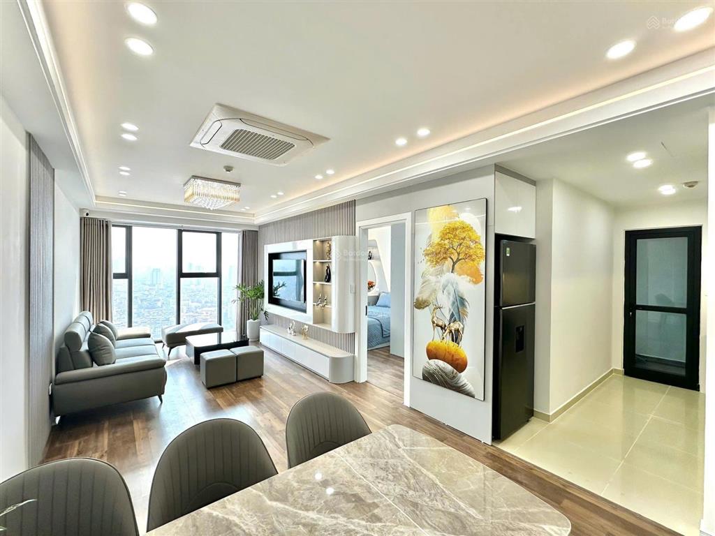 Bán cắt lỗ sâu 2pn 83m2 tại goldmark city 136 hồ tùng mậu giá chỉ 4.9 tỷ.  0363 890 ***