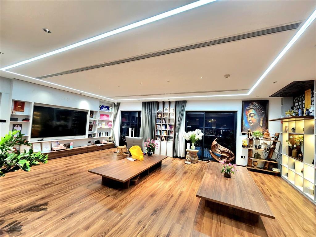 Cắt lỗ căn góc 140m2  4 ngủ diamond goldmark  8,4 tỷ  0363 890 ***