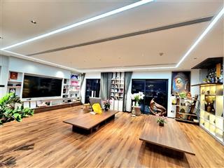 Cắt lỗ căn góc 140m2  4 ngủ diamond goldmark  8,4 tỷ  0363 890 ***