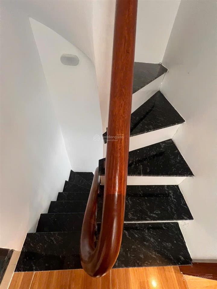 Chính chủ bán nhà trường chinh đống đa dt 27m2 4 tầng, giá 6,6 tỷ