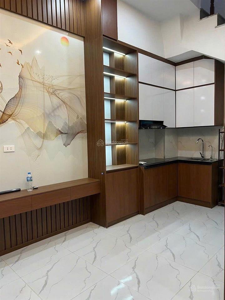 Chính chủ bán nhà 6 tầng ngõ 41 thịnh quang, đống đa  ô tô đỗ cửa, sổ vuông đẹp  7.7 tỷ