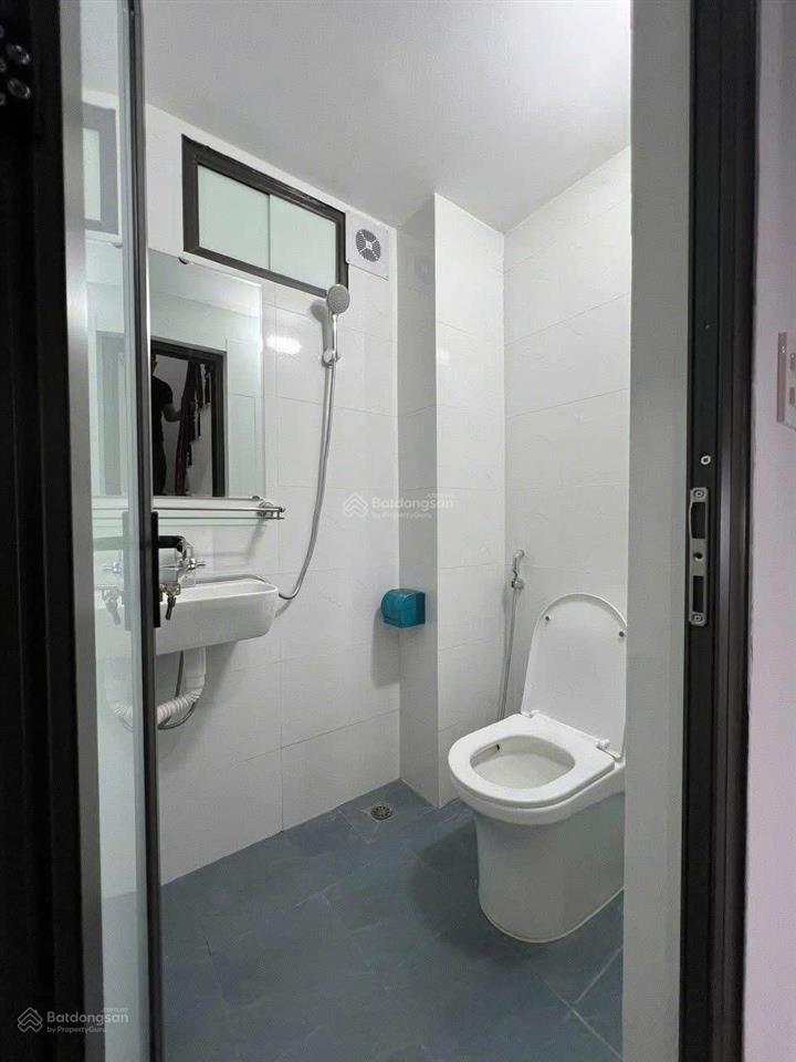 Chính chủ bán nhà 6 tầng ngõ 41 thịnh quang, đống đa  ô tô đỗ cửa, sổ vuông đẹp  7.7 tỷ