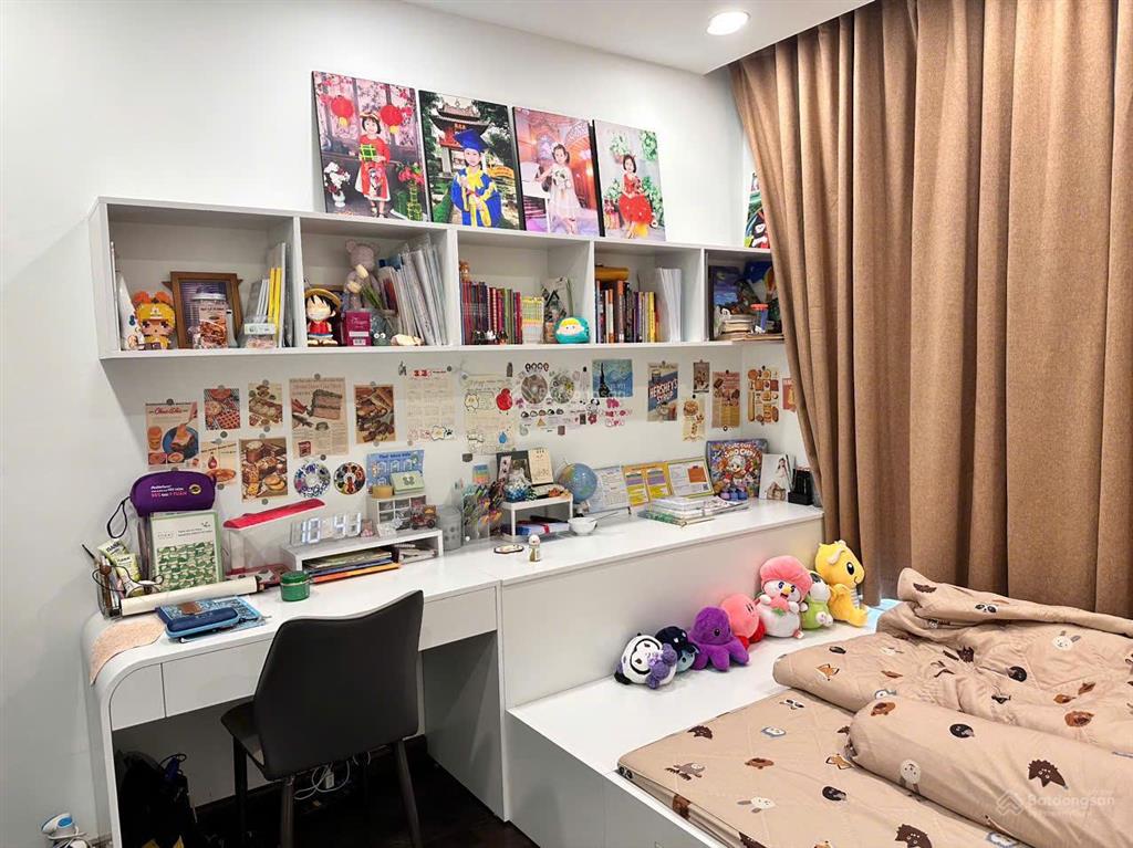 (chính chủ) bán căn góc 3pn2wc rivera park 101m2, ban công đn, full nội thất, sổ đỏ. giá 12 tỷ