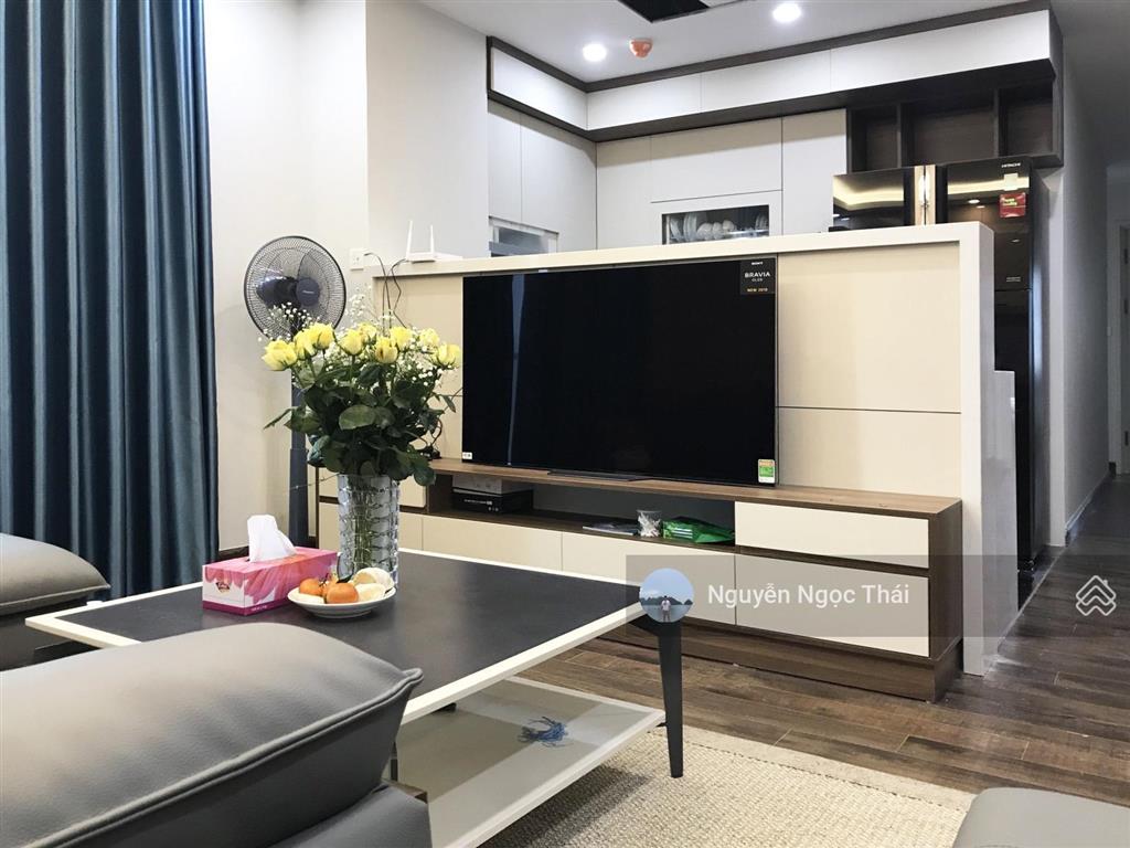 (giá chuẩn) bán căn góc đông nam 2pn2wc 70m2 hà nội center point, full nội thất, sổ đỏ. giá 7,9 tỷ