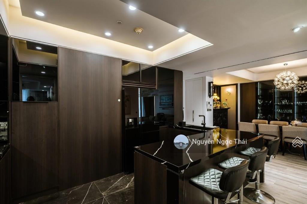 (giá chuẩn) bán căn 4 ngủ 3wc 152m2 brg diamond residence, full đồ đẹp, slot ô tô, sổ đỏ. giá 24 tỷ