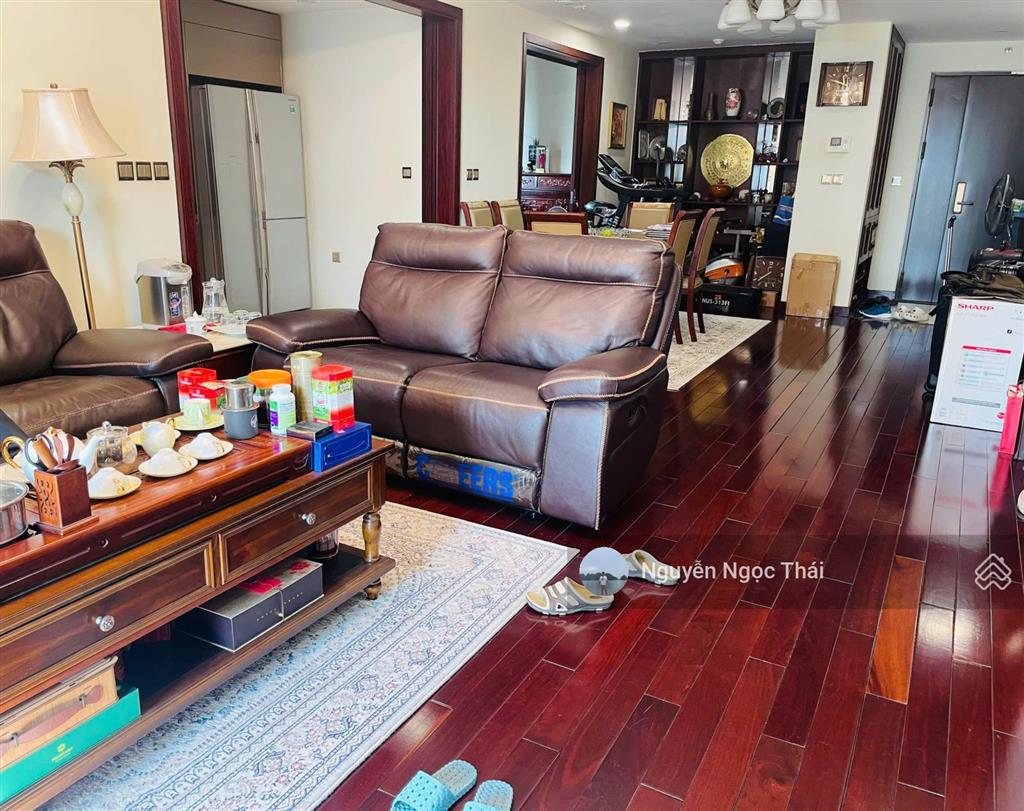 (giá chuẩn) bán căn góc 4 ngủ 175m2, full đồ đẹp, sổ đỏ, slot ô tô. giá 16 tỷ handi resco 31lvl
