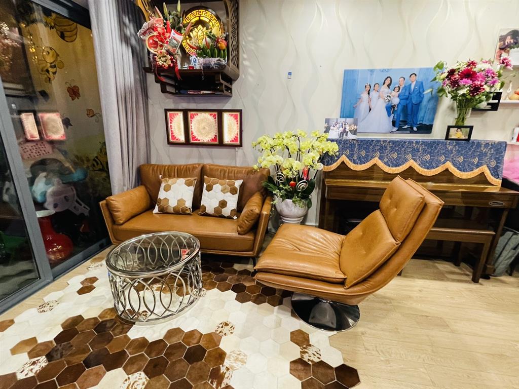 (giá chuẩn) bán căn 2 ngủ 2wc 70m2 imperia garden, full nội thất, nhà đẹp, sổ đỏ. giá 7,8 tỷ