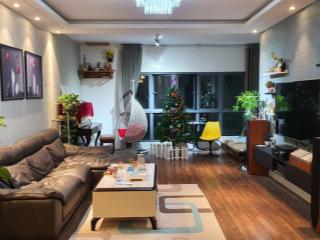 Gia đình bán căn góc 4 ngủ 130m2 chung cư mulberry lane, đủ nội thất, nhà đẹp, sổ đỏ. giá 8,5 tỷ