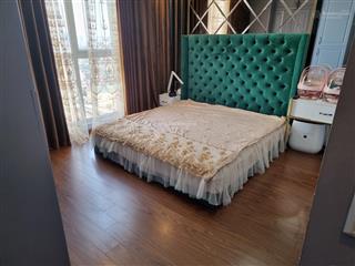 Gia đình bán căn 2pn2wc 72m2 ban công đông nam, nhà đẹp, sẵn sổ đỏ. giá 7,2 tỷ tòa 90 nguyễn tuân