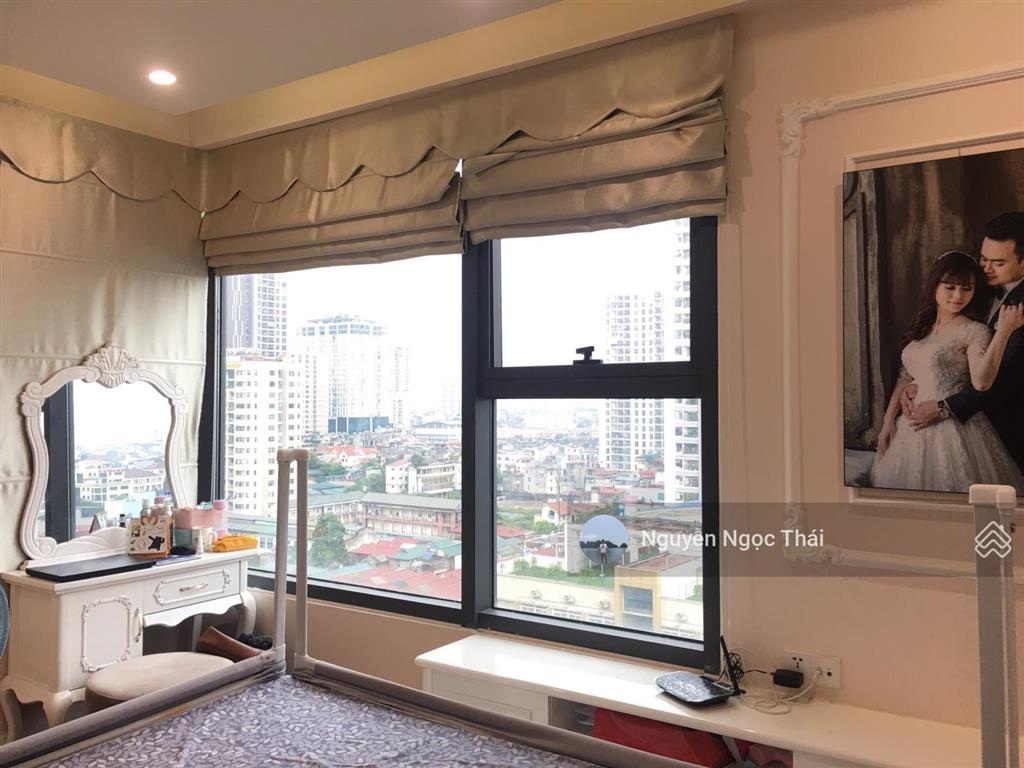 (chính chủ) bán căn góc 2 ngủ 78m2 the legend, full nội thất đẹp, có slot ô tô, sổ đỏ. giá 8,1 tỷ