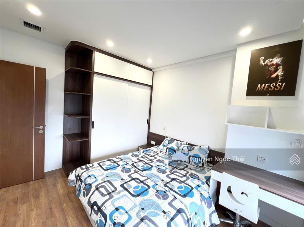 (giá chuẩn) bán căn 2 ngủ 78m2 ban công đông nam, nhà đẹp, slot ô tô, sổ đỏ. giá 5,9 tỷ roman plaza
