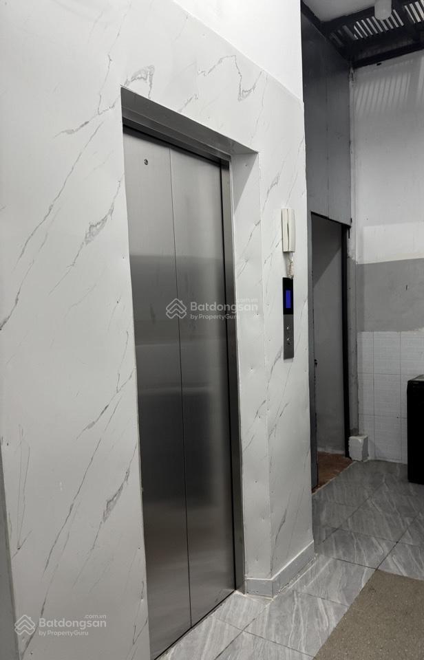 Mặt tiền kd + chdv thang máy ~ 50tr/th  120m2 (6x20m) chợ bà hom mua là lời ngay!