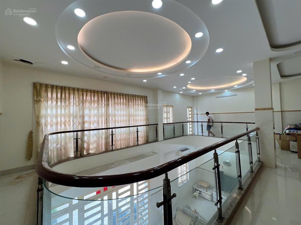 Gấp bán! mặt tiền khu tô hiệu  hoà bình  240m2  ngang 10m  xd 6 tầng  29 tỷ (tl)