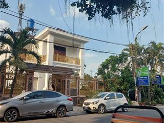 Biệt thự mặt tiền đường gần chợ bà hom  250m2  ngang 12.5m  nội thất gỗ đỏ rẻ hơn nh định giá