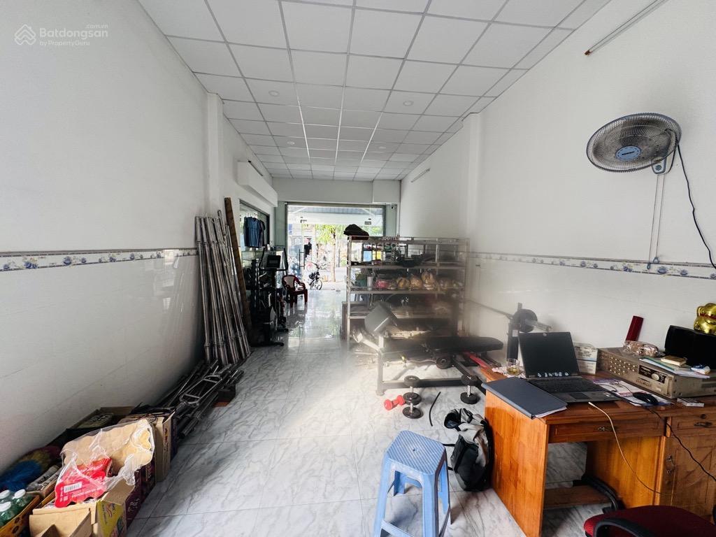 Mặt tiền hương lộ 2  160m2  n.h định giá trên 12 tỷ  mua là lời!