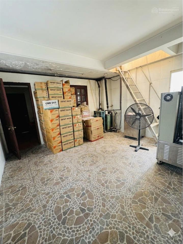 Đường nhựa 8m thông, cách chợ tân hương 200m, 6 tầng + thang máy 480kg, dt 5x20, giá 12,9 tỷ tl
