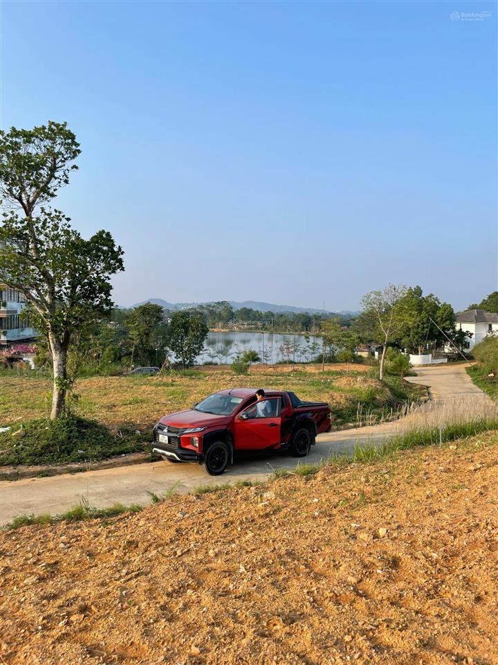 Bán đất nghỉ dưỡng lưng tựa núi mặt hướng thủy tại trung tâm nghỉ dưỡng yên bài, gần ngay metro