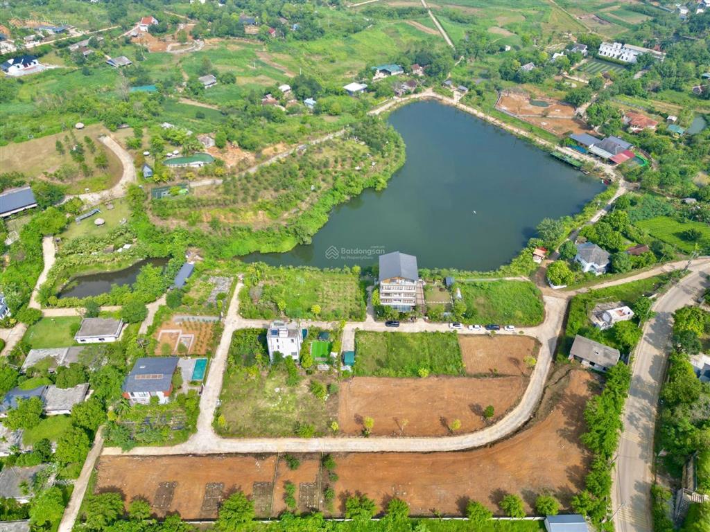 Bán đất nghỉ dưỡng lưng tựa núi mặt hướng thủy tại trung tâm nghỉ dưỡng yên bài, gần ngay metro