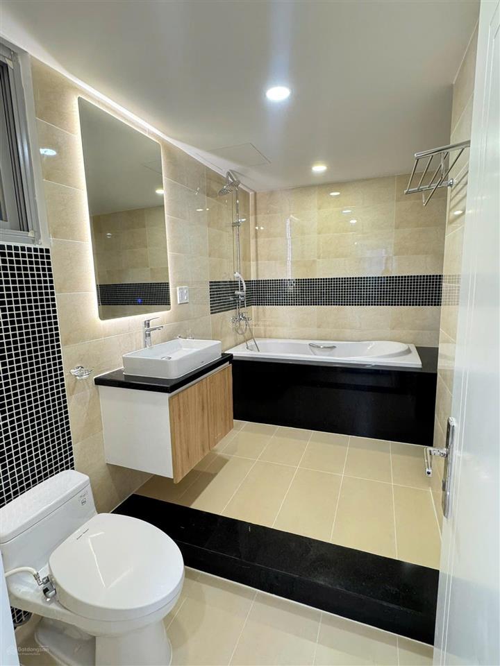 Bán cc scenic valley 1 view sông giá tốt 14,2 tỷ, 133m2, 3pn, 2wc, full nội thất, hđ thuê 45 triệu