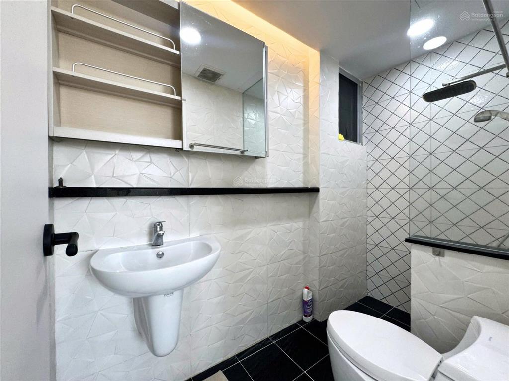 Cc scenic valley 2, pmh, bán được cho nnn. giá cực tốt 8,7 tỷ, 99m2, 2pn, 2wc. sẵn hđ thuê 24 triệu