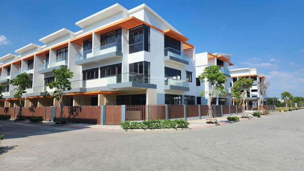 Bán căn góc. dtsd 239m², 4pn, 3wc, 117m², 6,39 tỷ, tại elite life, cần giuộc, long an giá siêu hời