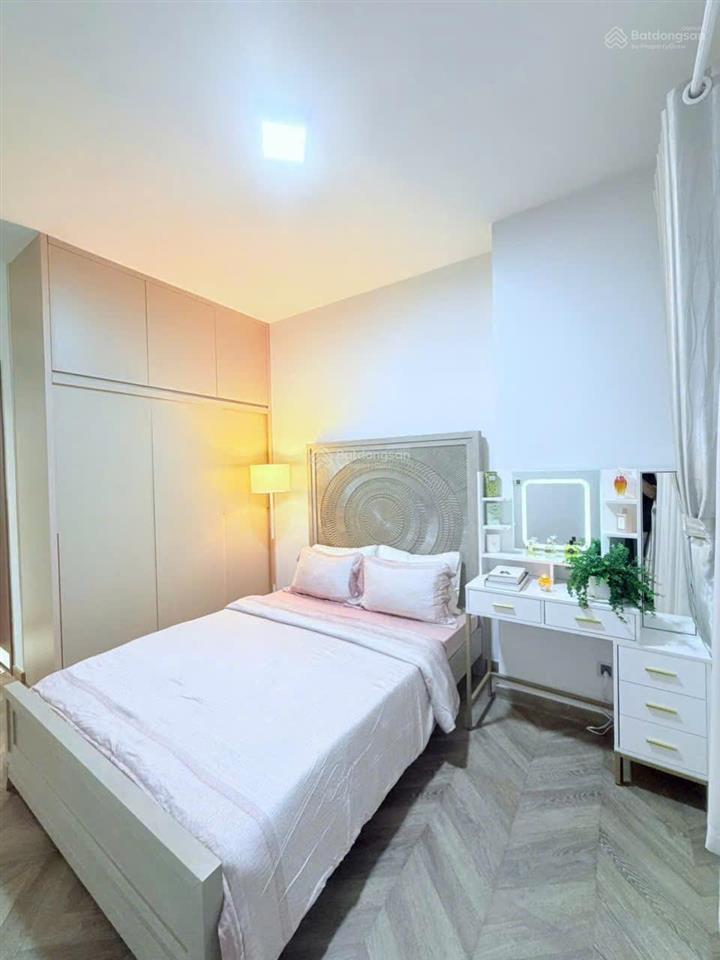 Bán midtown m6 phú mỹ hưng 90m2 full nội thất, đang cho thuê 26 triệu/tháng