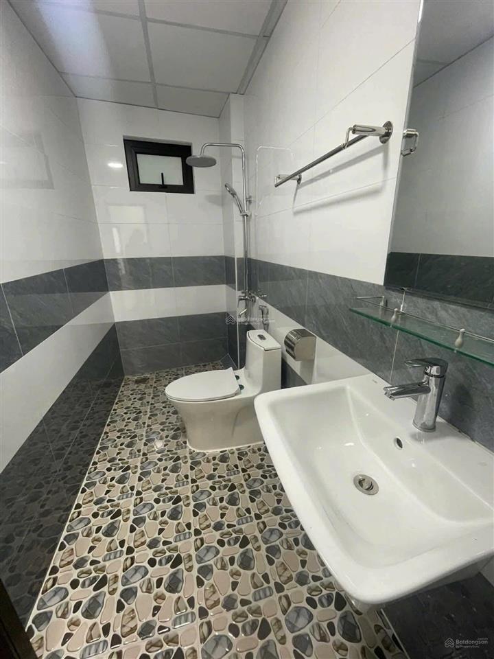 Bán nhà vân canh cuối trịnh văn bô sát nhổn 5 tầng mới oto 5 chỗ đỗ cổng, ở hoặc cho thuê ok