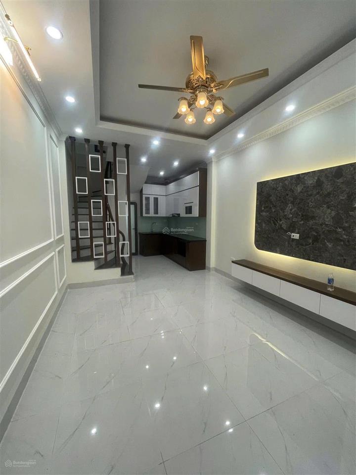 Bán nhà vân canh cuối trịnh văn bô sát nhổn 5 tầng mới oto 5 chỗ đỗ cổng, ở hoặc cho thuê ok