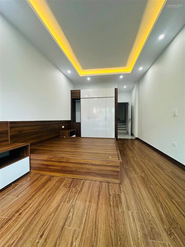 Bán nhà vân canh cuối trịnh văn bô sát nhổn 5 tầng mới oto 5 chỗ đỗ cổng, ở hoặc cho thuê ok