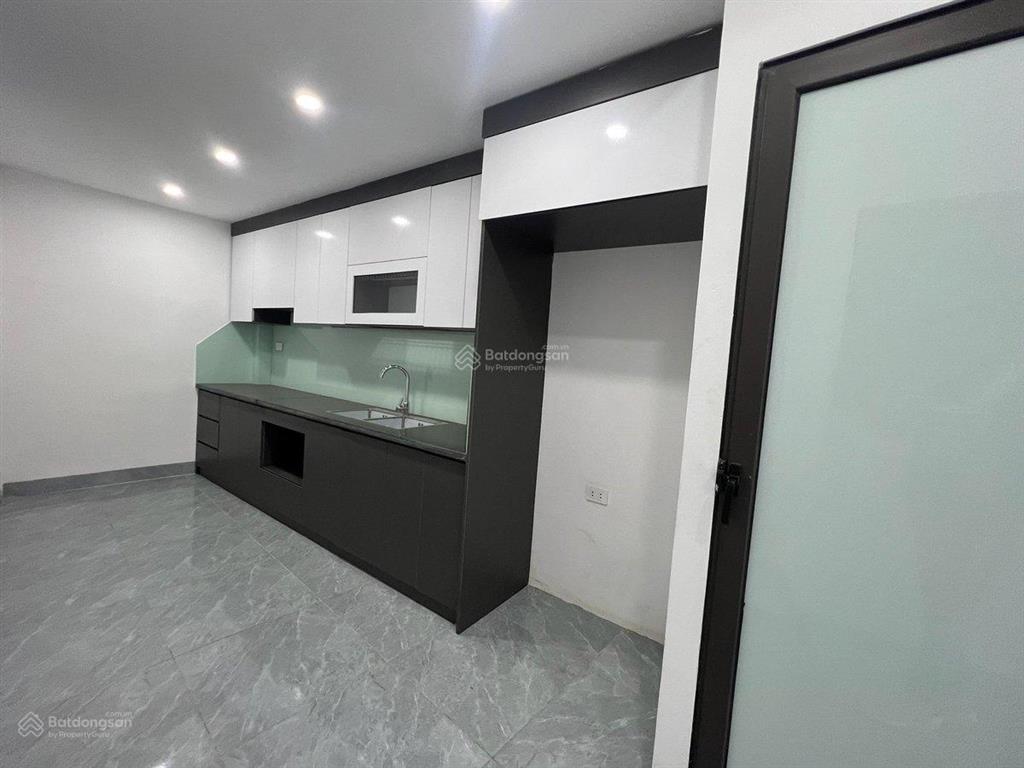 Bán nhà vân canh sát trịnh văn bô kéo dài nhổn. oto đỗ cửa kinh doanh tốt 37m24 tầng mới tinh.