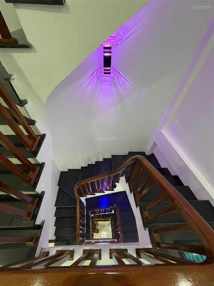 Bán nhà lai xá sát nhổn 34m5tầng full nội thất oto đỗ ngay cổng