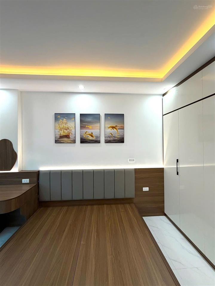 Bán nhà lai xá sát nhổn 34m5tầng full nội thất oto đỗ ngay cổng