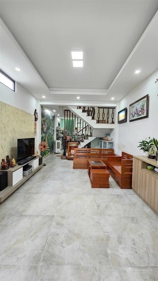 Bán nhà 4 tầng (4x16) hẻm nhựa 10m khu phân lô đường hồng bàng, quận 11