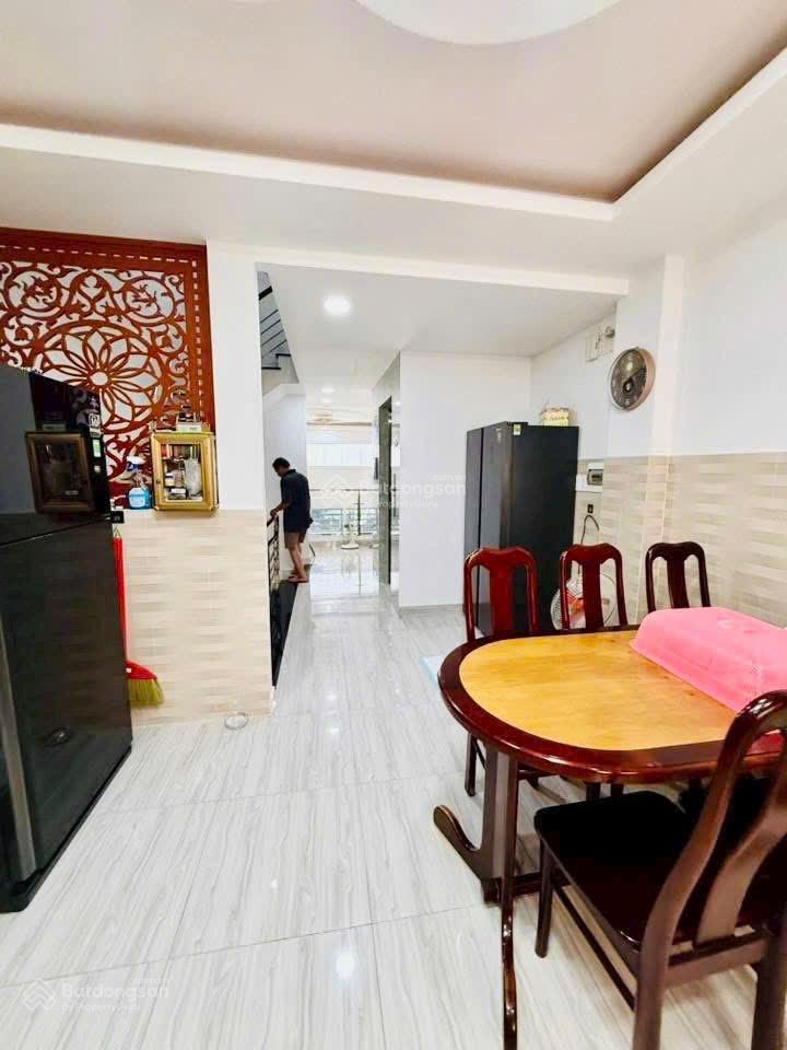 Bán nhà 6 tầng (4x16) có thang máy, hẻm 8m gần vòng xoay, coopmart, chợ phú lâm, quận 6