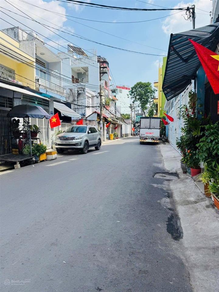 Bán nhà 6 tầng (4x16) có thang máy, hẻm 8m gần vòng xoay, coopmart, chợ phú lâm, quận 6