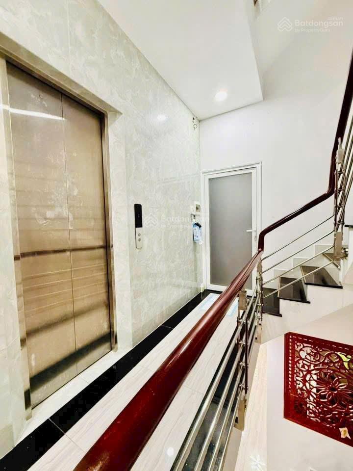 Bán nhà 6 tầng (4x16) có thang máy, hẻm 8m gần vòng xoay, coopmart, chợ phú lâm, quận 6