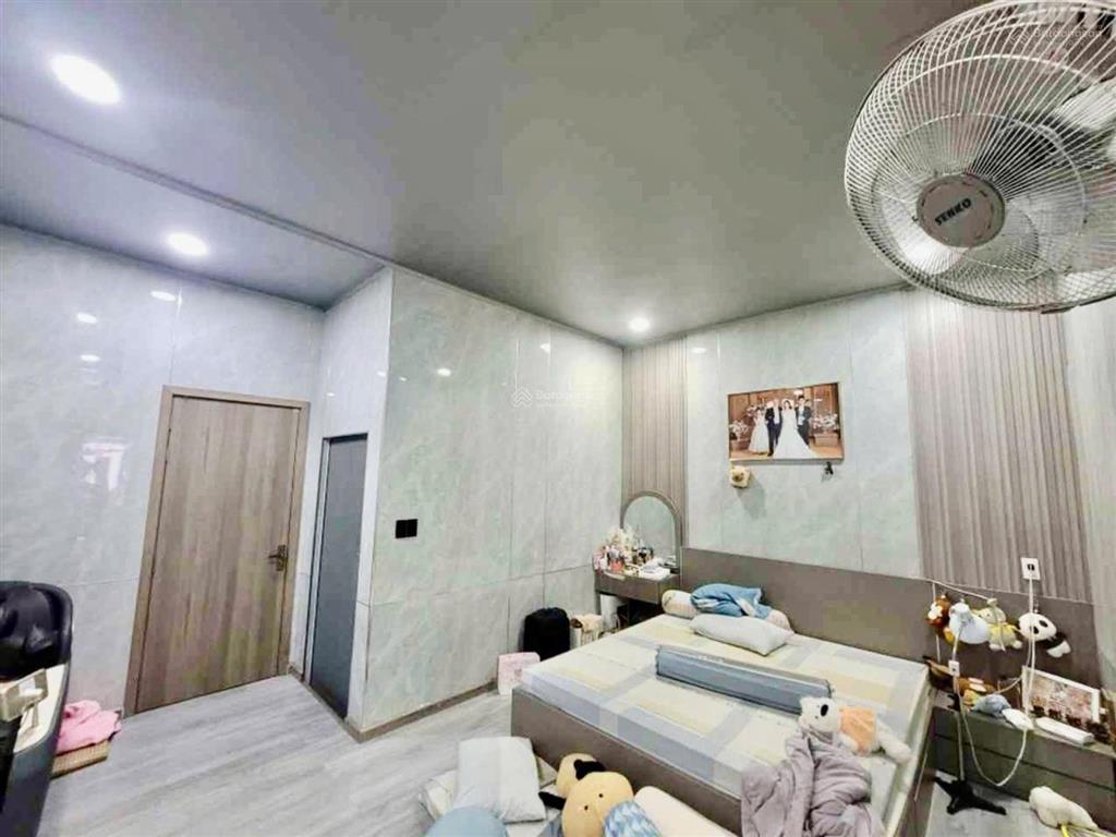 Bán nhà đẹp 2 tầng (4x16), hẻm nhựa 8m, xe hơi vào nhà, hậu giang quận 6