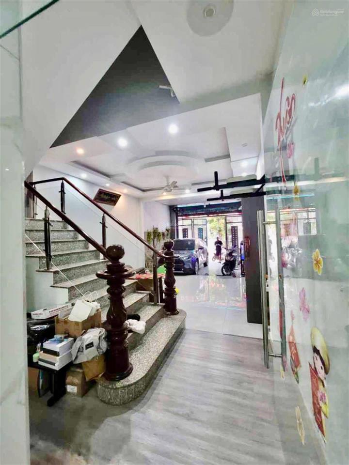 Bán nhà đẹp 2 tầng (4x16), hẻm nhựa 8m, xe hơi vào nhà, hậu giang quận 6