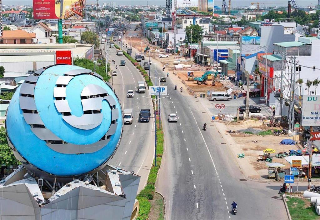 Bán gấp chung cư diamon boulevard chỉ 2.4 tỷ/căn 2pn tặng full nội thất , hỗ trợ trả góp không vay