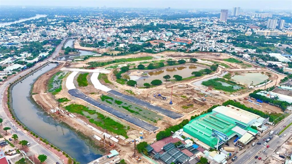 Cần bán nhanh căn hộ 2pn 2wc 74m2 giá tốt 35 triệu/m2, tầng cao, a&t sky garden ql13, hỗ trợ vay