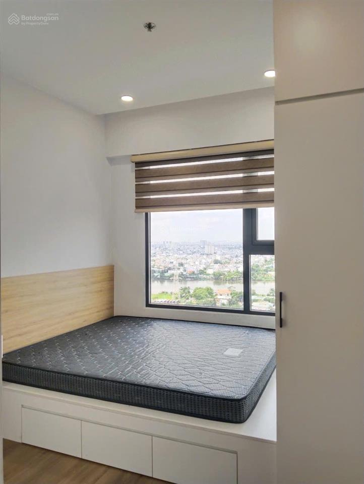 Bán 3tỷ150 the rivana căn 2pn 2wc 71m2 tầng 10x view landmark81 sổ sẵn hỗ trợ vay nhắn tin em nhé