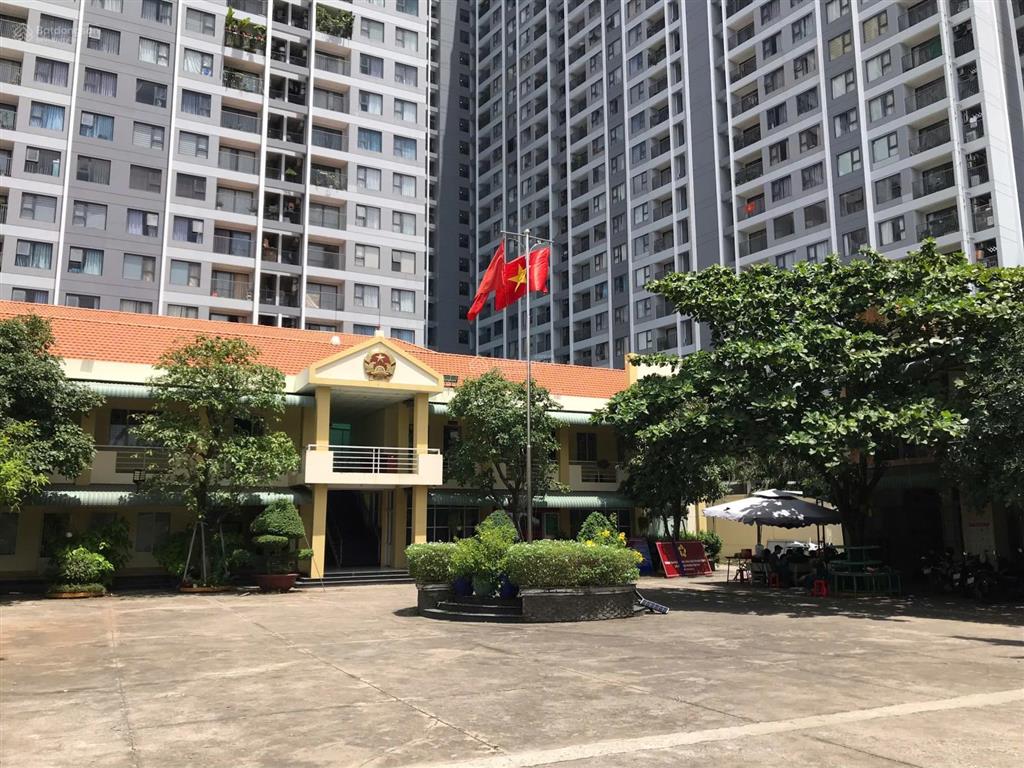 Bán 3tỷ150 the rivana căn 2pn 2wc 71m2 tầng 10x view landmark81 sổ sẵn hỗ trợ vay nhắn tin em nhé