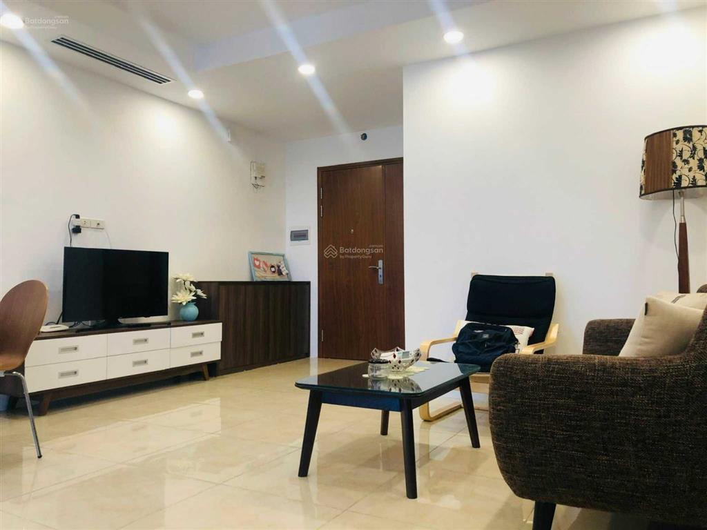 Chính chủ cho thuê căn hộ hà nội center point 27 lê văn lương, 2 phòng ngủ đủ đồ, giá 15tr/th