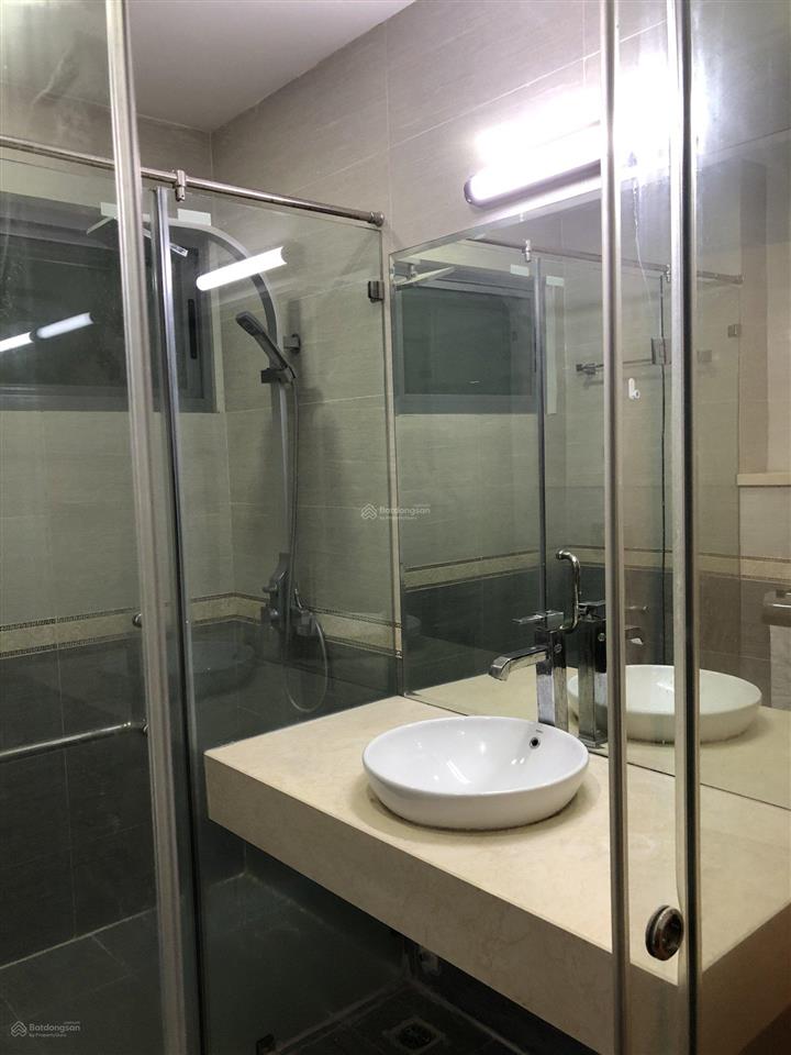 Cho thuê căn hộ n04  udic hoàng đạo thúy, 3pn full đồ, ban công đông nam, giá 22tr/tháng