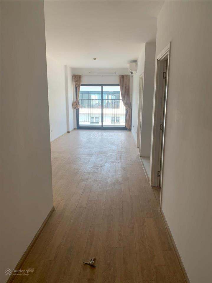Cho thuê golden west  số 2 lê văn thiêm 2pn 82m², đủ đồ cơ bản, giá 13tr/tháng