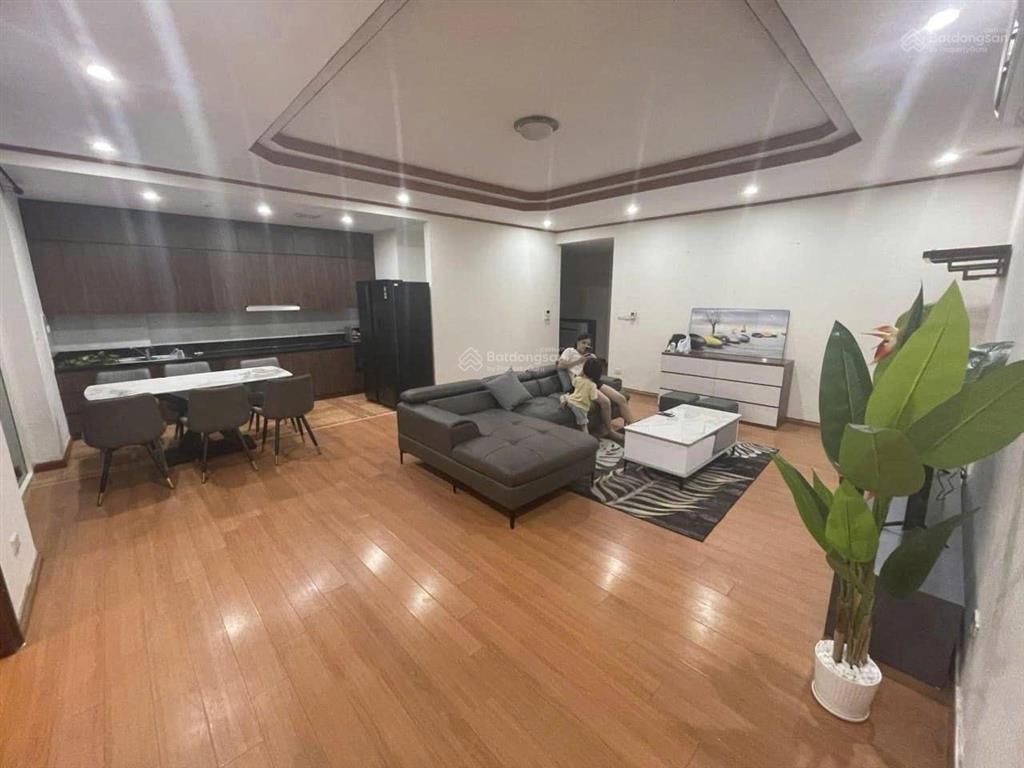 Chính chủ cho thuê căn góc n05kđt đông nam trần duy hưng, nội thất đẹp tòa, giá chỉ 22t/tháng